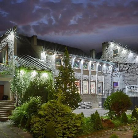 Dukat Hotel Horyniec Eksteriør billede